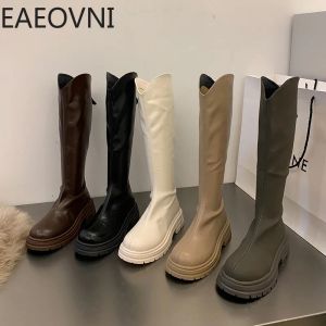 Bottes 2024 Plateforme d'hiver Femmes Long Boot Fashion Sole épaisse Sole Flats talons Round Toe Gnee High Boot Back Zipper Knight Boot