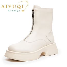 Bottes AIYUQI Femmes Chelsea Véritable Cuir Fourrure De Mode Hiver Femmes Avant Fermeture À Glissière Style Britannique Court 230223