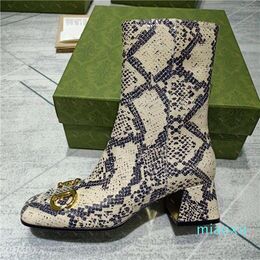 bottes cheville et peau de serpent texture noble sport élégant style décontracté avec emballage chaussures de mode de créateurs de luxe pour femmes