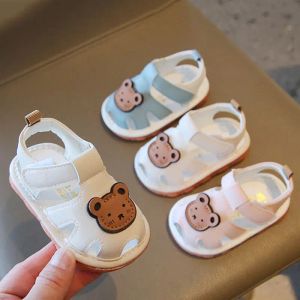 Boots Baby Girls Chaussures Cartoon Sandales 01y Toddler First Walker Bibi Sound Nouveau-né de plage Sandales Summer Soft Sole Kids Chaussures