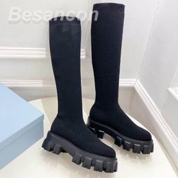 Boots Besancon 2024 Modèles Tissure extensible des femmes Sole épaisse semelle en tricot High Lightweight Classic Punk Designe
