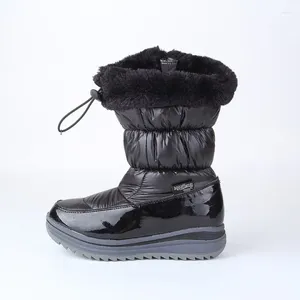 Botas Tamaño grande 40 42 Moda Mujer Cálido A prueba de nieve Piel sintética Interior Exportación de alta calidad Canadá