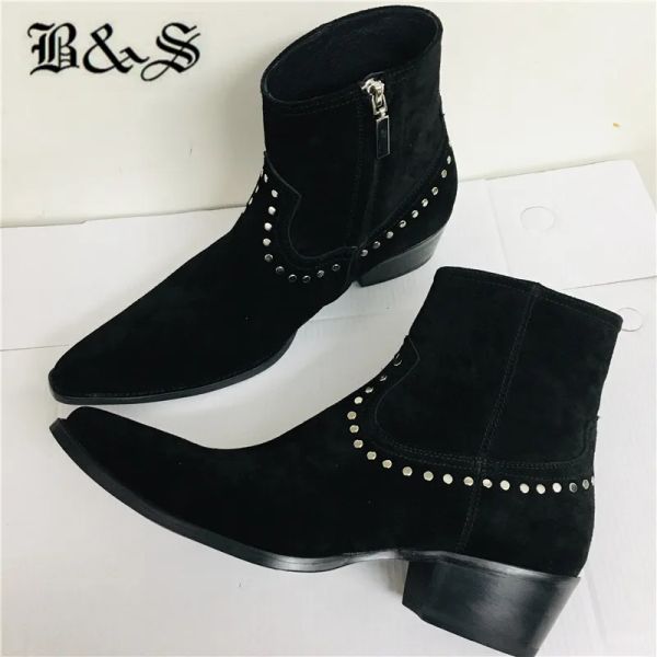 Boots Black Street 2020SS Rivet Suede en cuir cale pointu Point Men Boots Bottes de bottes à la main