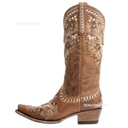 Botas BONJOMARISA Plataforma de señora Chunky Cowboy Bordado Slip On Western Boots Mujeres Cosiendo Floral Casual Ocio Botas para montar 231109