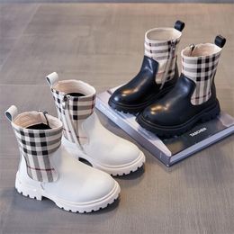 Laarzen botas kid Boot Herfst/Winter Britse gril Schoenen Klassieke enkellaarsjes Fashion kid Schoenen Meisjes Boot Trend Big Boy Boot botines 230906