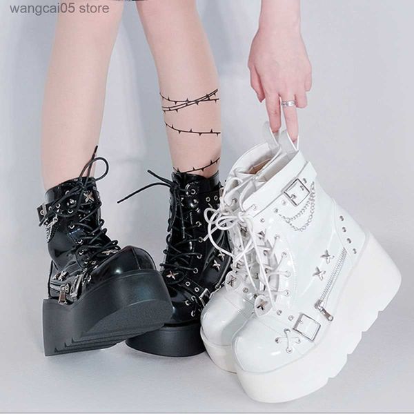 Bottes Brand New Gothic Style Plateforme Vampire Cosplay Femmes Mid-Calf Boots 2022 Hiver Censes confortables Femmes Boots Motorcycle Chaussures T230817