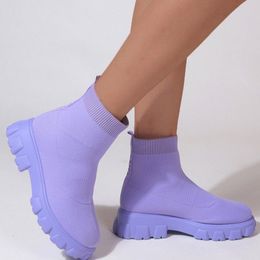 Botas de marca para mujer, botines, zapatos casuales ligeros para mujer, botas de calcetín de moda con cuña, botas de plataforma de tubo medio de invierno para tejer 230422