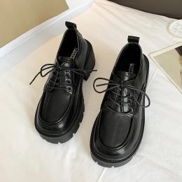Boots British Small Leather Shoes Women's Plateforme Talons Sexy Automne 2021 Nouveaux chaussures de laceup épaisse rétro