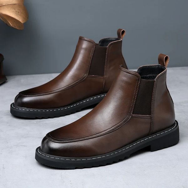 Botas de estilo británico Botas de cuero genuinas de la marca de lujo 2023 Botas de plataformas casuales de negocios nuevos hombres