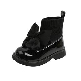 Bottes Bottes pour enfants mode PU solide noir arc filles uniforme printemps et automne enfants mode volant tricot école chaussettes chaussures 231016