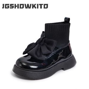 Bottes Mode pour enfants PU Solid Black Bow Filles Uniforme Printemps et Automne Enfants Flying Knit School Chaussettes Chaussures 221125