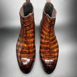 Botas Chue Llegada Hombres Zapatos de cuero de cocodrilo Masculino Color de piel del vientre Frotando Naranja Brownsneaker
