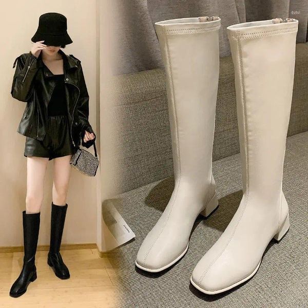 Bottes Comemore grande taille 43 épais talon bas chevalier genou femmes chaussures élégantes en peluche blanc automne hiver 2024 cuir botte longue