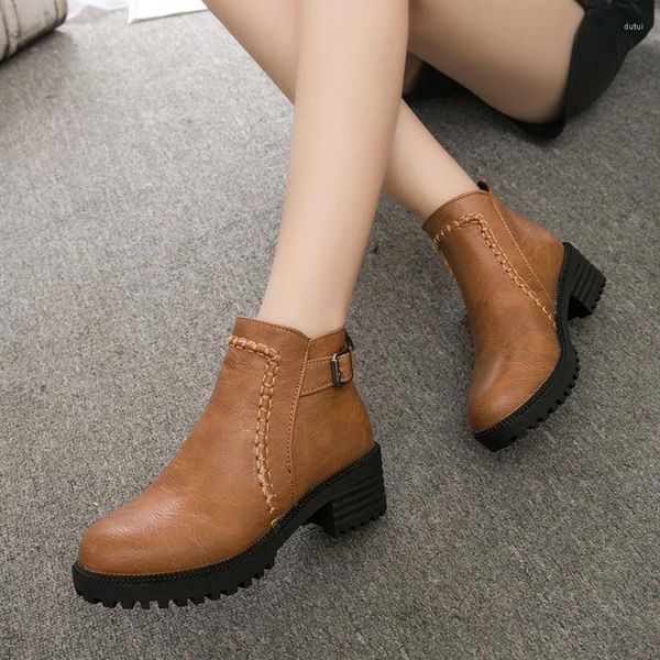 Botas Comemore Bota de tobillo para mujer Cremallera Tacones bajos y gruesos Zapatos de cuero vintage para mujer Correa con hebilla Punta redonda Casual Pantalón corto 43