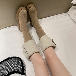 Bottes Cow Suede Over-the-Knee Modern 2024 Fashion Square Heel's Chaussures Femmes Hiver Adulte Turn-Over Edge
