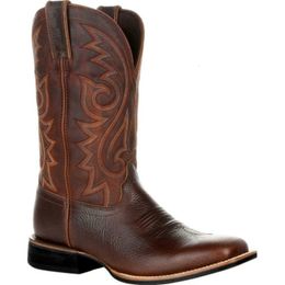 Boots Cowboy Boots Brown Faux Cuir Chaussures Retro Men Boots Boots Broidered Western Big Size 47 48 Bottes ethniques Boots de moto Femme 230812