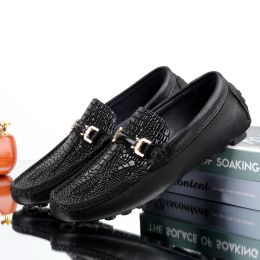 Botas Patrón de cocodrilo Slipon Lofa Moda de cuero de alta calidad zapatos para hombres de cuero Zapatos hombre mocasín casual negro