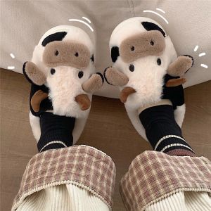 Bottes mignonnes animales pantoufles pour femmes hommes mode kawaii moelleux hiver chaude pantoufle couples dessin animé lait de vache de vache de vache