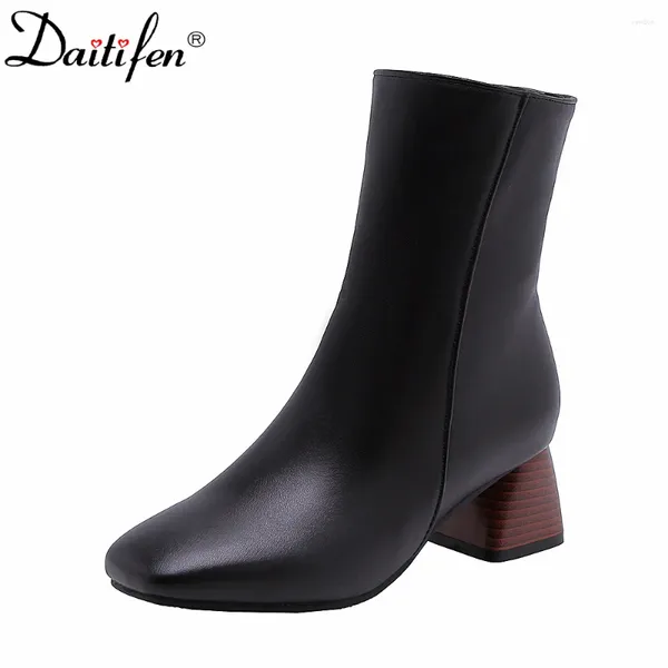 Bottes Daitifen Lady hiver avec chaussure de fourrure bureau dames talons carrés femmes orteils confortable mode cheville moderne