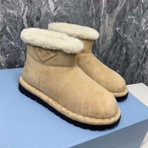 Boots fournit une qualité un à un en cuir véritable en cuir authentique Singapour Bottes de neige isolées