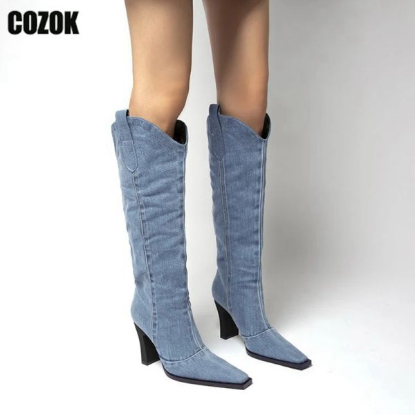 Botas Denim Knee Alta Botas Mujeres Diseño cuadrado Damas de los tacones altos Fashion 2023 New Western Slip on Female Shoes Vintage Vestido elegante