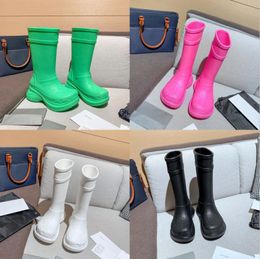 Balencigaa Boots Designer Rubber Womens Boots Boots Boots Fashion Hole-Hole Plateforme chaussures imperméables Chaussures
