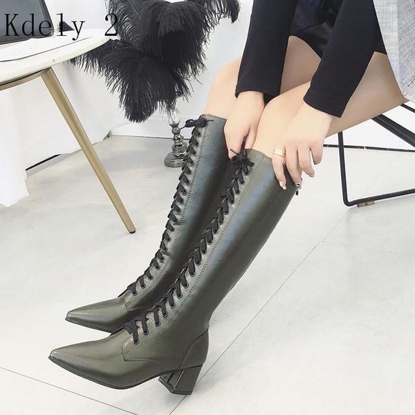 Bottes Designer Femmes Carré Talon Bas Équitation Moto Genou Haut Punk Gothique Plate-forme À Lacets Chaussures Pointu Boots1