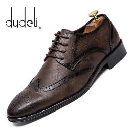 Laarzen dudeli 2022 brogue formele schoenen mannen kleden lederen schoenen mode mannen flats schoenen echte retro puntige teen oxford mannelijk schoeisel