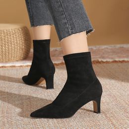 Botas elegantes para mujer, botines con punta estrecha, tacones altos, zapatos de invierno, resbalón en calcetín, botines para mujer, botas de piel cálida 2023 230911