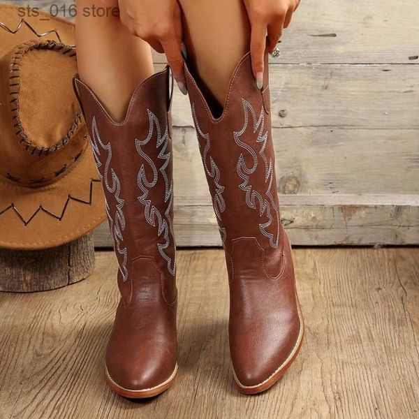 Bottes Bottes de cowboy brodées pour femmes genou haut moyen talon épais bout pointu rétro classique bottes de cow-girl occidentales 35-43 T230824
