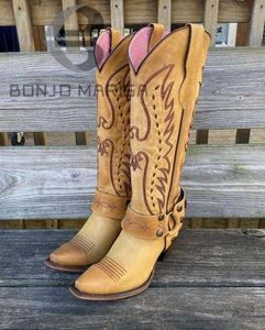 Bottes Brodé Western pour Femmes Cowboy Vache Filles Grande Taille 46 Punch Chaussure Chunky Talon Genou Haute Rivet Chaussures De Mode 220901