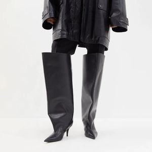 Boots European and American Pointed Big Cap Knie Length Fashion Show Slender High Heel Sleeve 45 Medium Women's 231025
