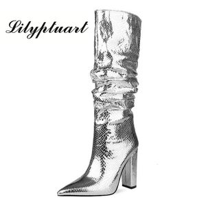 Bottes Style européen et américain talon épais pliable haut côté fermeture éclair femmes argent grande taille chaussures hiver 231219