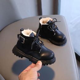 Bottes Automne mode baskets enfants PU bottines antidérapantes botte moderne bébé chaud en peluche bottes d'hiver noir enfant en bas âge chaussures filles bottes de neige 231017