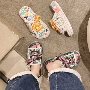 Laarzen modeontwerp zomer dames graffiti slippers platform schoenen muilezels slippers straat sandalen klompen plat casual voor vrouwelijk 221215