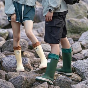 Boots Fashion High Top Men femmes Chaussures de pluie en caoutchouc couples imperméables GALOSHES PHOTH TRAVAIL Jardin Rain Boots
