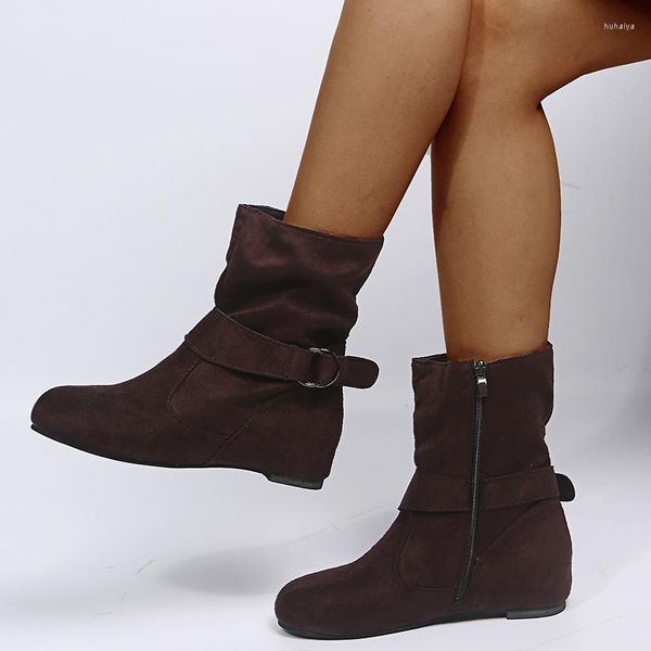 Bottes femmes chaussures en vente 2023 haute qualité bout rond basique femmes plate-forme chaude dames mode solide Zapatillas