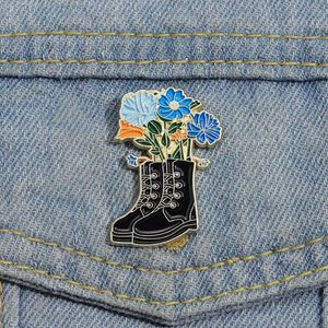 Broches à fleurs en émail pour bottes, personnalisées, mignonnes et belles fleurs bleues, Badges à revers, plante, bijoux amusants, cadeau pour enfants et amis