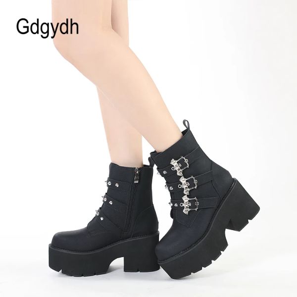 Boots gdgydh rivets sexy bottes de démoia noires femmes plate-forme de décoration métal