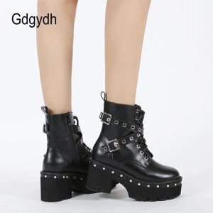 Bottes Gdgydh Bottes de plate-forme gothique vintage rivet vintage avec bracelet fausse cuir dames noires