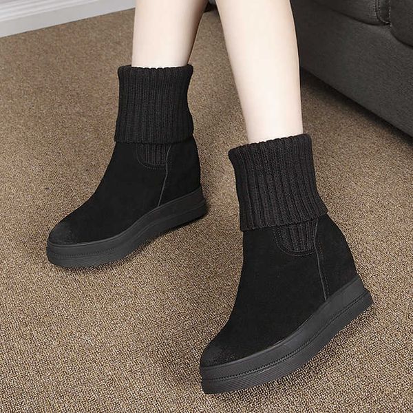 Bottes en cuir véritable semelle épaisse avec hauteur surélevée à l'intérieur des chaussures pour femmes automne hiver bottes courtes en laine version coréenne talons hauts en peluche neige