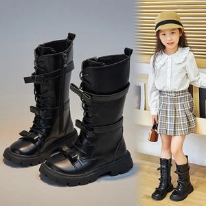Boots Girls 'High Boots 2023 Winter Koreaanse Britse stijl Kinderlaarzen voor Walkway Bow Solid Color Children's Princess Shoes Pu 231027