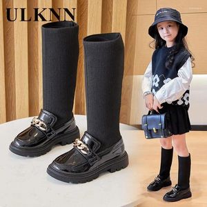 Bottes filles longues 2024 enfants simples petits barils hauts chaussettes à la mode princesse bateaux en cuir