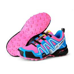 Bottes Chaussures de randonnée pour femmes de haute qualité, baskets antidérapantes en plein air, chaussures de marche légères pour lacets, cyclisme 231023