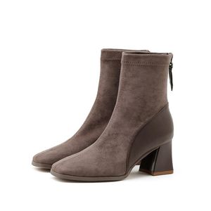 Bottes de style coréen coiffe carré en daim short 2021 automne et hiver épais talons dames à la fermeture à glissière arrière