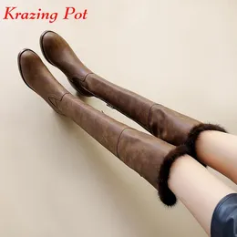 Boots Krazing Pot 2024 Vache en cuir fourrure rond Te d'hiver Winch Warm Riding Med Talons Zip Gladiator Metal Boucle Over-the-Knee