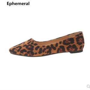 Botas dama colores mixtos tamaño máximo 42 pintados pisos cerrados pisos marrones antiskip leopardo zapatos individuales mujeres slipons casuales beige 48