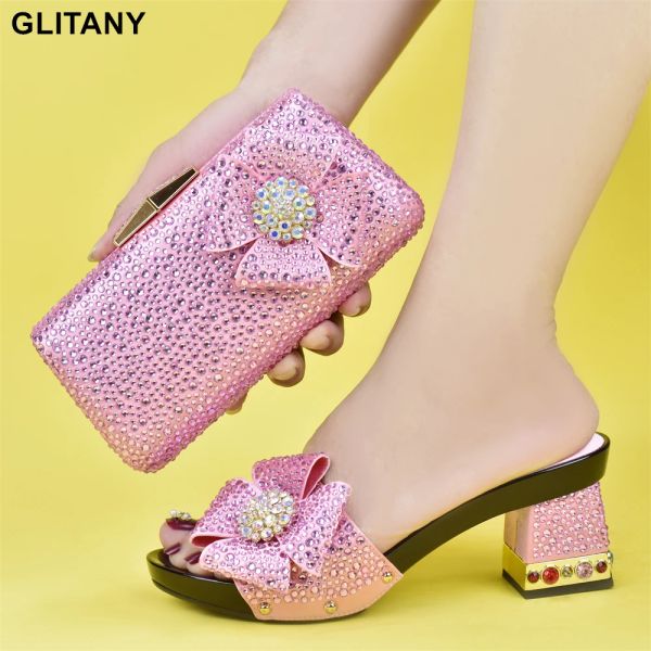 Botas Últimos zapatos italianos con bolsas a juego para la boda Italia zapatos de boda para mujeres nigerianas con bolsas decoradas con diamantes de imitación