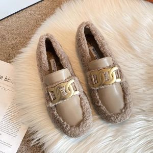 Bottes en cuir patchwork Lamb Fur Farts Chaussures femme Brnad Metal Chains Curly Furry Moccasins Femelle Creeurs chaude Creepers Big Taille 4143