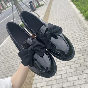 Boots Lucyever Fashion Patent Leather Femmes Mid Heel Chaussures Sweet Bow Square Talon Pumps Femme Femme Casual Pound Toe Slip on Shoes Mesdames